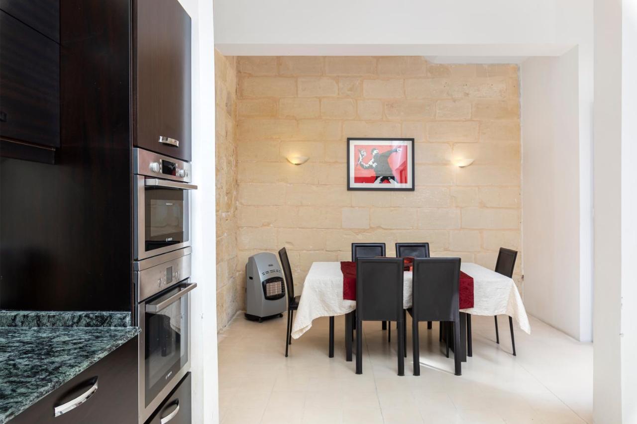 Traditional & Modern Maltese Townhouse - Rooftop Terrace And Sea Views, Close To Birgu Waterfront Cospicua エクステリア 写真