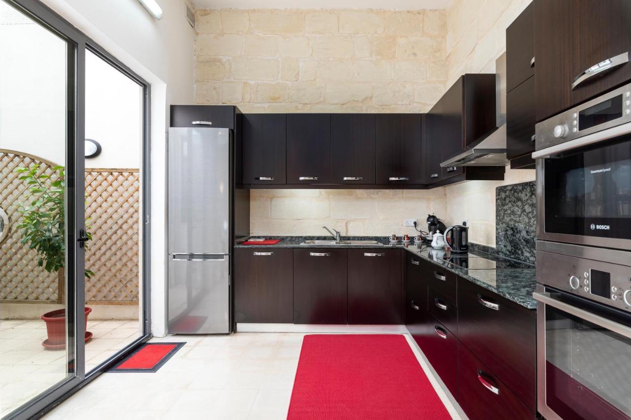 Traditional & Modern Maltese Townhouse - Rooftop Terrace And Sea Views, Close To Birgu Waterfront Cospicua エクステリア 写真