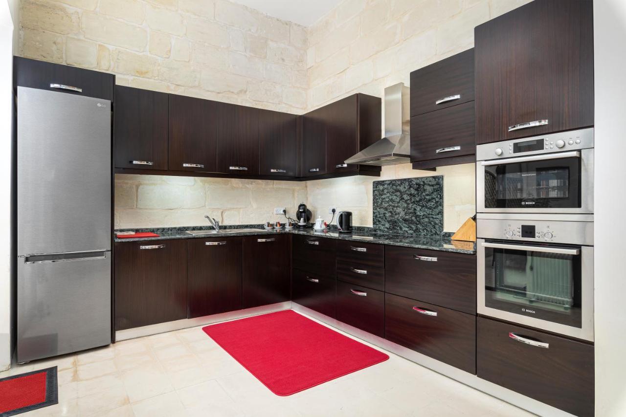 Traditional & Modern Maltese Townhouse - Rooftop Terrace And Sea Views, Close To Birgu Waterfront Cospicua エクステリア 写真