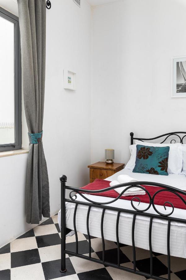 Traditional & Modern Maltese Townhouse - Rooftop Terrace And Sea Views, Close To Birgu Waterfront Cospicua エクステリア 写真