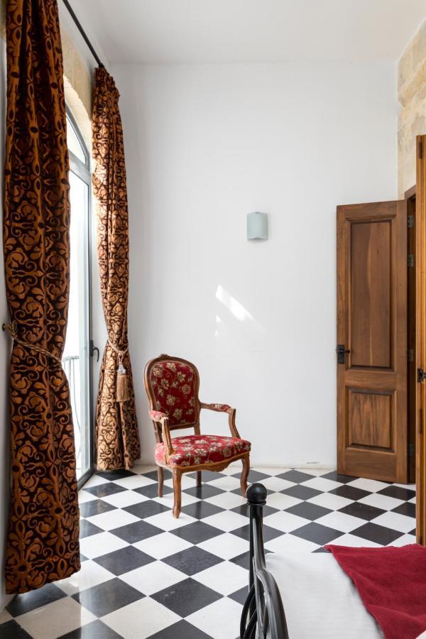 Traditional & Modern Maltese Townhouse - Rooftop Terrace And Sea Views, Close To Birgu Waterfront Cospicua エクステリア 写真