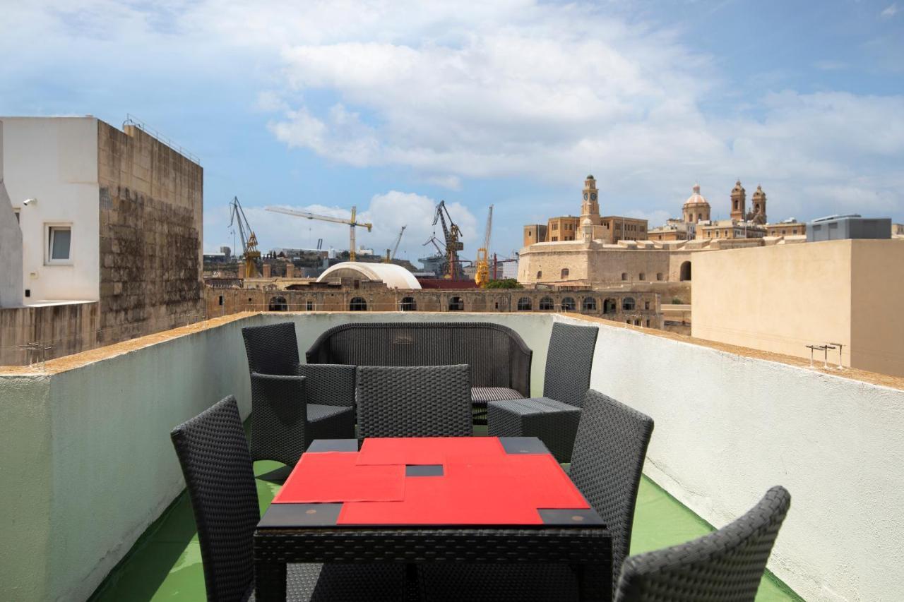 Traditional & Modern Maltese Townhouse - Rooftop Terrace And Sea Views, Close To Birgu Waterfront Cospicua エクステリア 写真